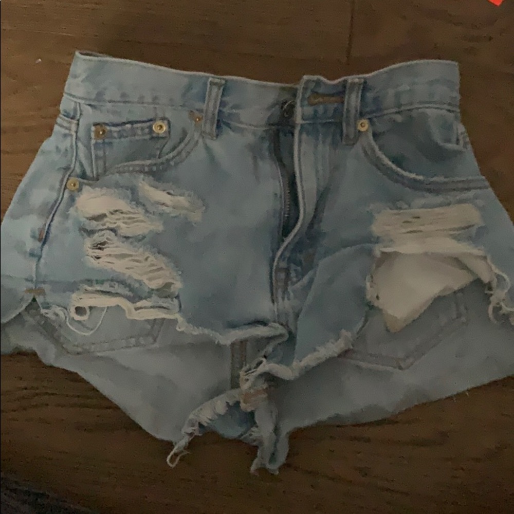 ripped high waist jean shorts